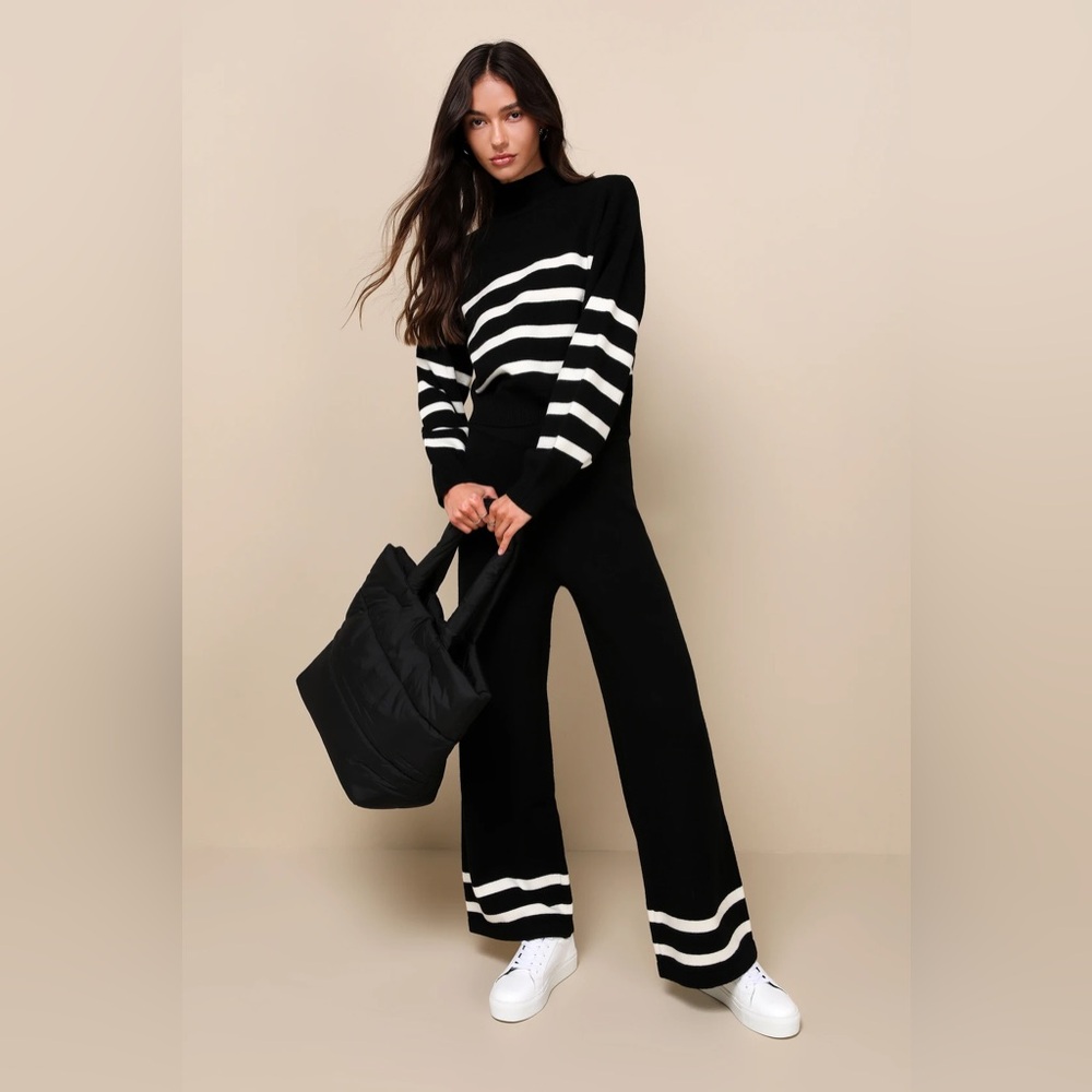 Lulu's Black and White Striped Turtleneck Sweater, Small, NWT